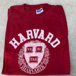 Harvard Tshirt